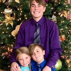 Meet your Posher, Dylan